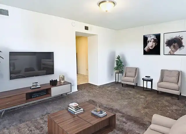 Property at 33 University Dr Unit 2, Colorado Springs, CO, 80910, 1 bed, 1 bath, [object Object]