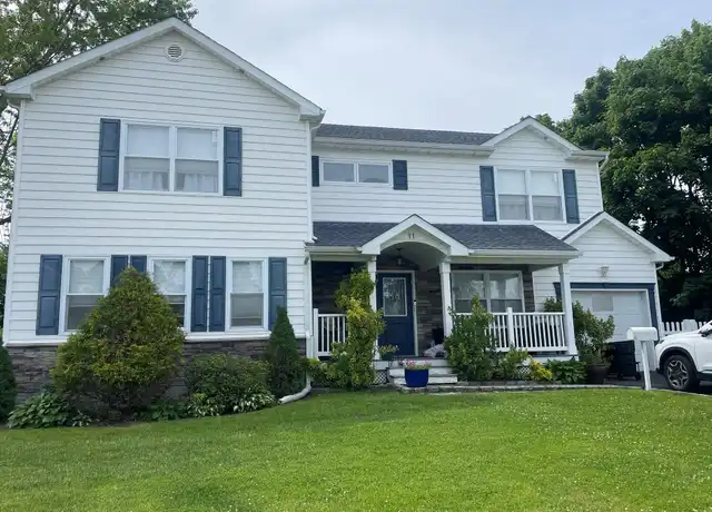 Property at 11 Charlotte Pl, Plainview, NY, 11803, 4 beds, 2.5 baths, [object Object]