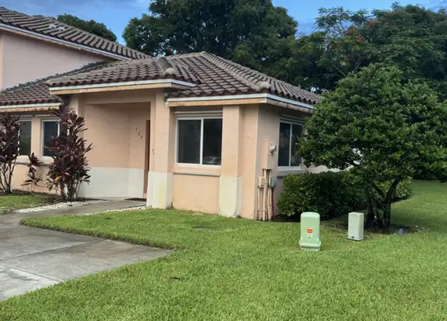 Property at 707 NW 208th Dr, Pembroke Pines, FL, 33029, 3 beds, 2 baths, [object Object]