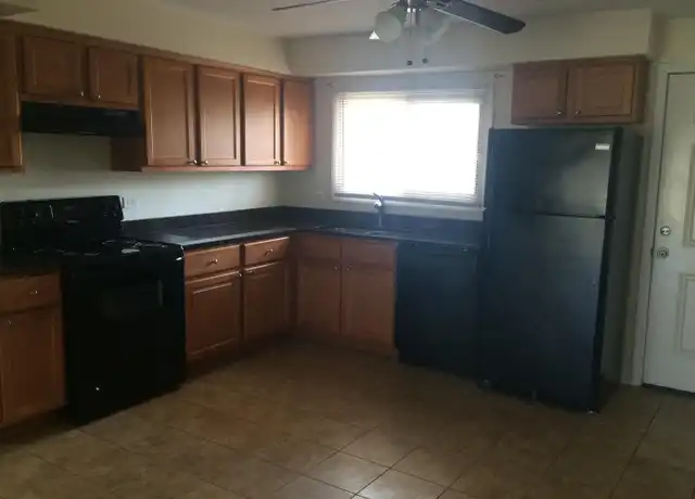 Property at 39 Acerra Dr Unit 39, Hillside, IL, 60162, 1 bed, 1 bath, [object Object]