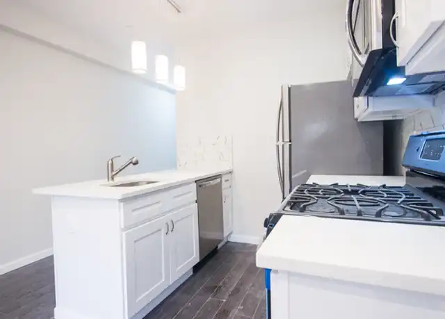 Property at 594 Franklin Ave #3, Brooklyn, NY, 11238, 3 beds, 1 bath, [object Object]