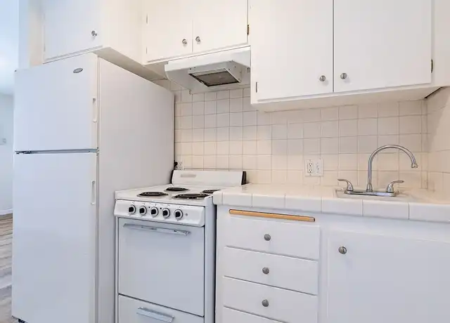 Property at Manhattan Suites - 509 S Manhattan Pl, Los Angeles, CA, 90020, 0 beds, 1 bath, [object Object]