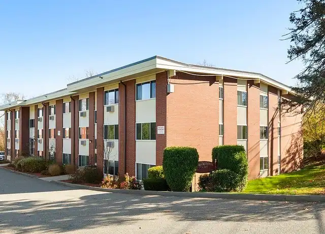 Property at 74 Beach St, Woburn, MA, 01801, 0 beds, 1 bath, [object Object]