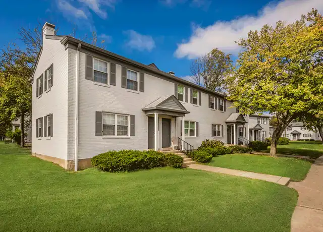 Property at 418 Marshall Walk, Louisville, KY, 40214, 2 beds, 1 bath, [object Object]