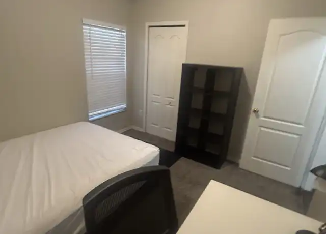 Property at 8151 Canterbury Lake Blvd, Tampa, FL, 33619, 1 bed, 1 bath, [object Object]