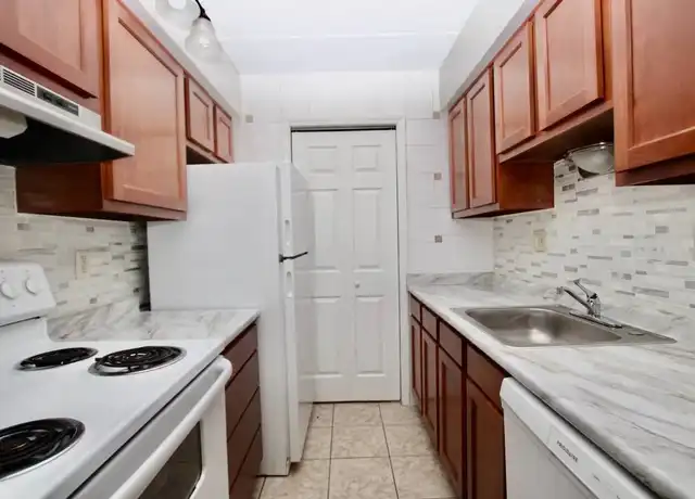 Property at 190 Sycamore Dr Unit 114, Pittsburgh, PA, 15237, 1 bed, 1 bath, [object Object]