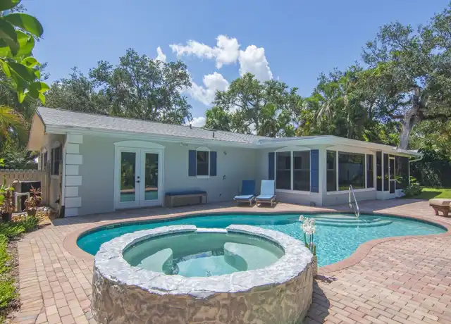 Property at 611 Gardenia Ln, Vero Beach, FL, 32963, 3 beds, 2.5 baths, [object Object]
