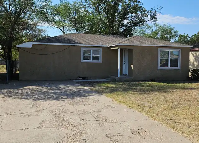 Property at 1014 E Amazon St, Portales, NM, 88130, 3 beds, 2 baths, [object Object]