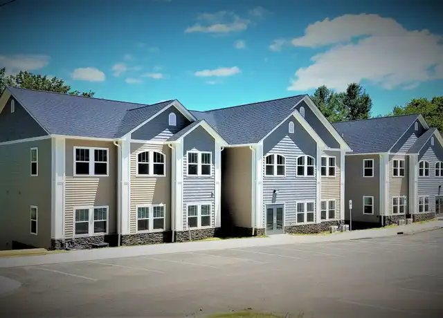 Property at 207 Academy St Unit 207, Jefferson, NC, 28640, 1 bed, 1 bath, [object Object]