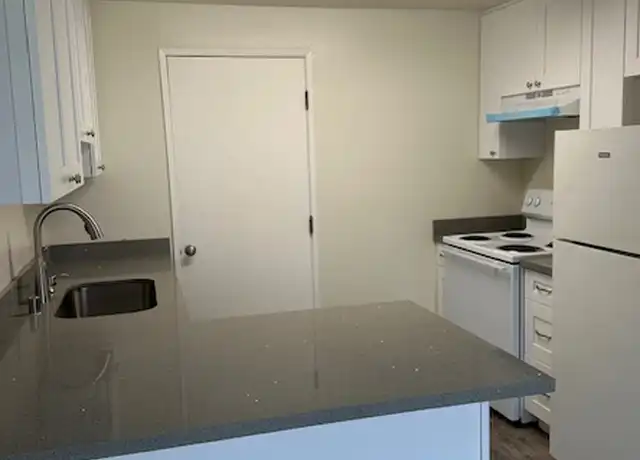 Property at 712 60th St SW Unit A, Everett, WA, 98203, 3 beds, 2 baths, [object Object]
