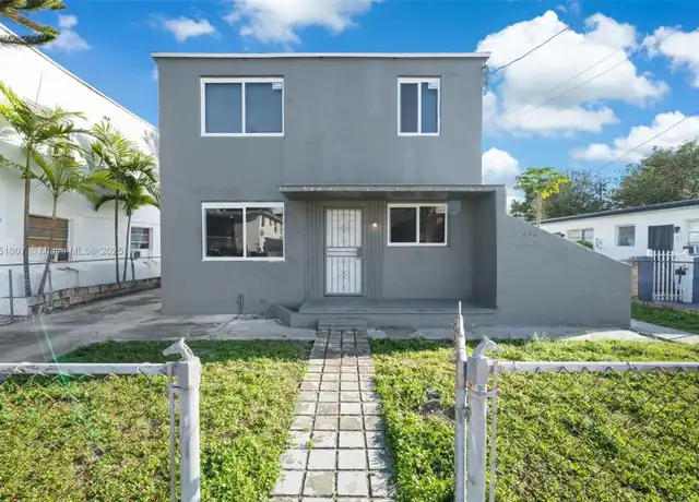 Property at 842 SW 3rd St Unit 842, Miami, FL, 33130, 2 beds, 1 bath, [object Object]