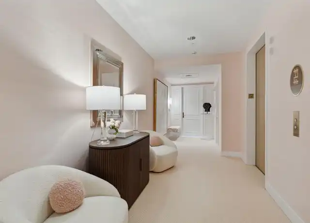 Property at 1100 Uptown Park Blvd #124, Houston, TX, 77056, 2 beds, 2.5 baths, [object Object]