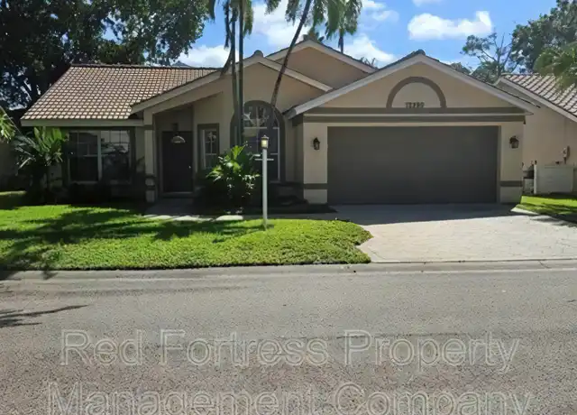 Property at 12290 Eagle Pointe Cir, Fort Myers, FL, 33913, 3 beds, 2 baths, [object Object]