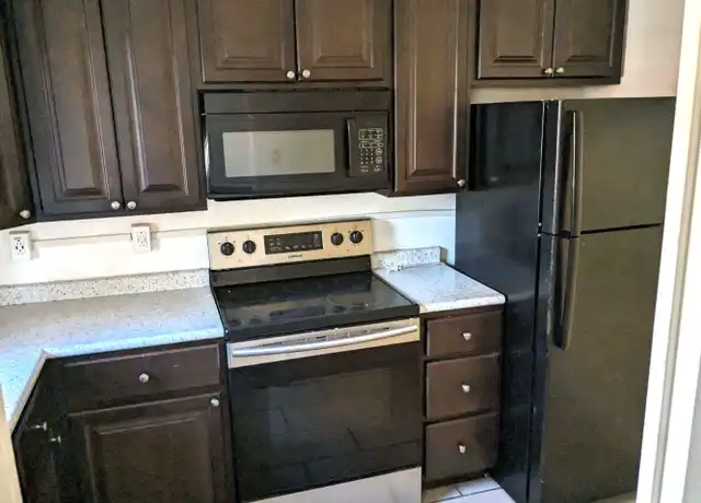 Property at Madison Apartments - 201 Hillmond St, Bethlehem, PA, 18017, 2 beds, 1 bath, [object Object]