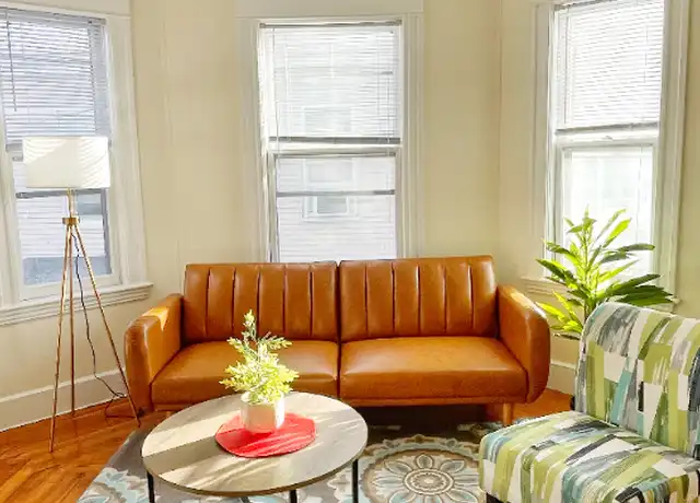 Property at 187 College Ave Unit 1, Somerville, MA, 02144, 1 bed, 1 bath, [object Object]