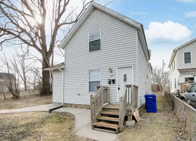 Property at 877 Clark St N Unit B, St Paul, MN, 55130, 2 beds, 1 bath, [object Object]