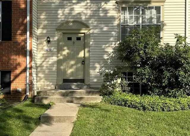 Property at 1058 Copperstone Ct, Rockville, MD, 20852, 3 beds, 2.5 baths, [object Object]