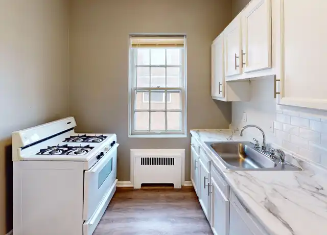 Property at 2566 Kemper Rd, Cleveland, OH, 44120, 2 beds, 1 bath, [object Object]