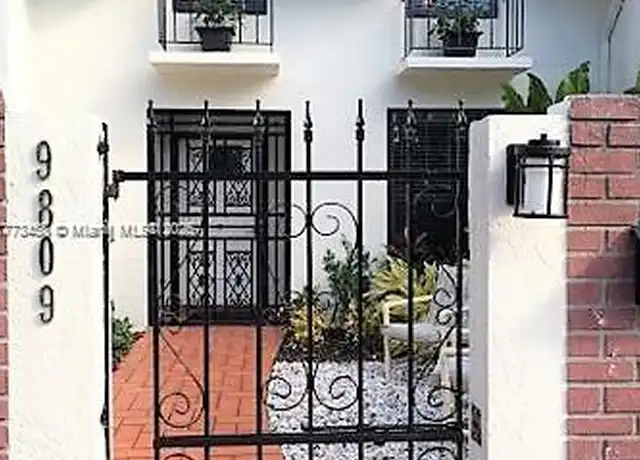 Property at 9809 SW 93rd Ter, Miami, FL, 33176, 3 beds, 2.5 baths, [object Object]