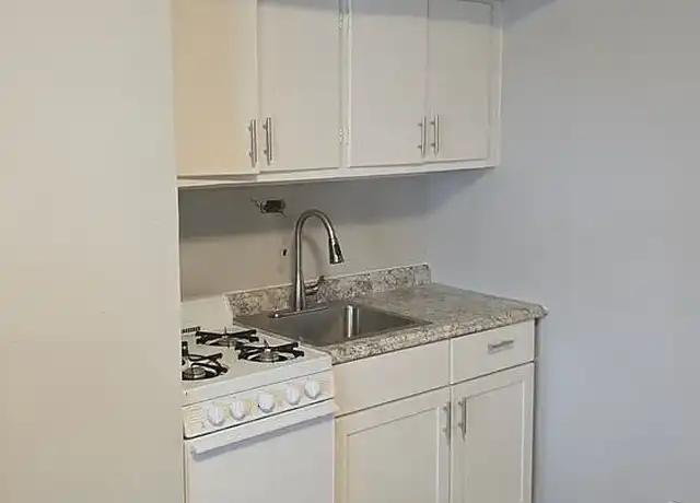 Property at 1020 E. Pleasant Street - 1020 E Pleasant St, Milwaukee, WI, 53202, 0-1 beds, 1 bath, [object Object]