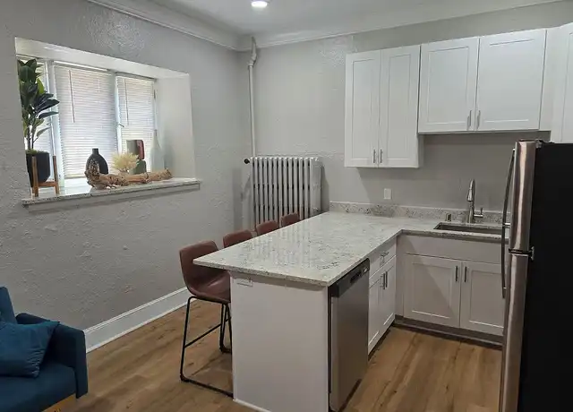 Property at Lower East Side Milwaukee Studio and One bed Apartments- Flexible Lease Terms - 1020 E Pleasant St, Milwaukee, WI, 53202, 1 bed, 1 bath, [object Object]