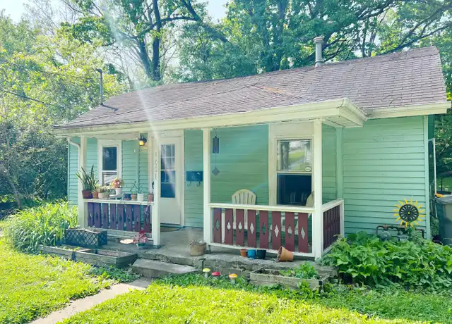 Property at 1001 W Cottage Grove Ave, Bloomington, IN, 47404, 2 beds, 1 bath, [object Object]