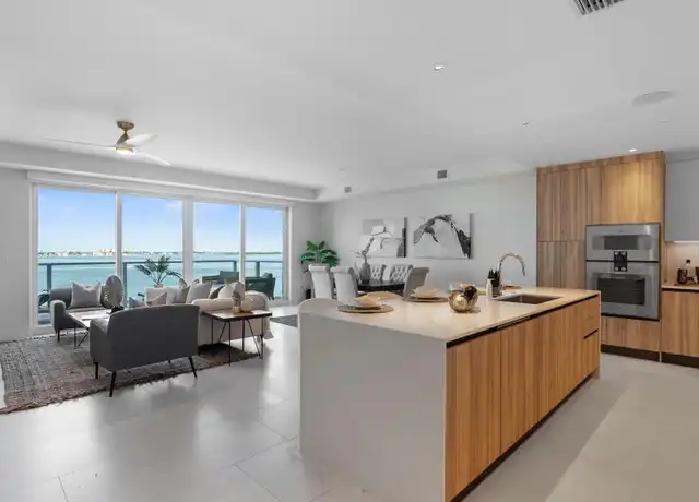 Property at 1020 Sunset Point Rd #605, Clearwater, FL, 33755, 2 beds, 3 baths, [object Object]