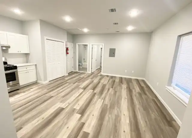 Property at 36 Auburn St, Paterson, NJ, 07501, 1 bed, 1 bath, [object Object]