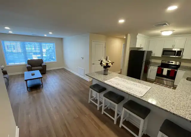 Property at 540 Northend Dr Apt 2203, Schenectady, NY, 12308, 1 bed, 1 bath, [object Object]