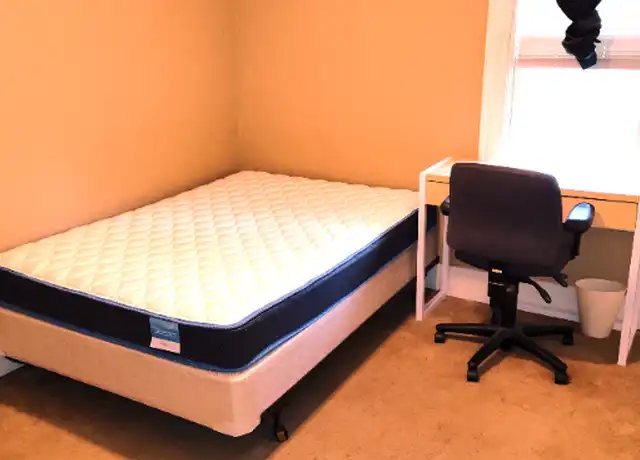 Property at 2951 N 51st St, Lincoln, NE, 68504, 1 bed, 1 bath, [object Object]