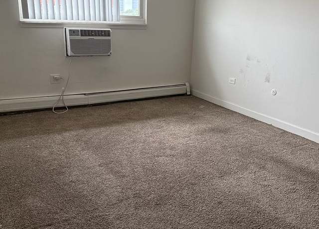 Photo of 1919 S Wolf Rd Unit 2-418, Hillside, IL 60162
