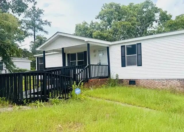 Property at 139 Auburn St, Fayetteville, NC, 28306, 4 beds, 2 baths, [object Object]