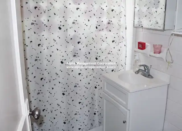 Property at 20 Alton Pl Unit D, Brookline, MA, 02446, 2 beds, 1 bath, [object Object]