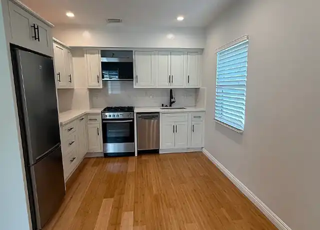 Property at 10460 National Blvd Unit 2, Los Angeles, CA, 90034, 0 beds, 1 bath, [object Object]