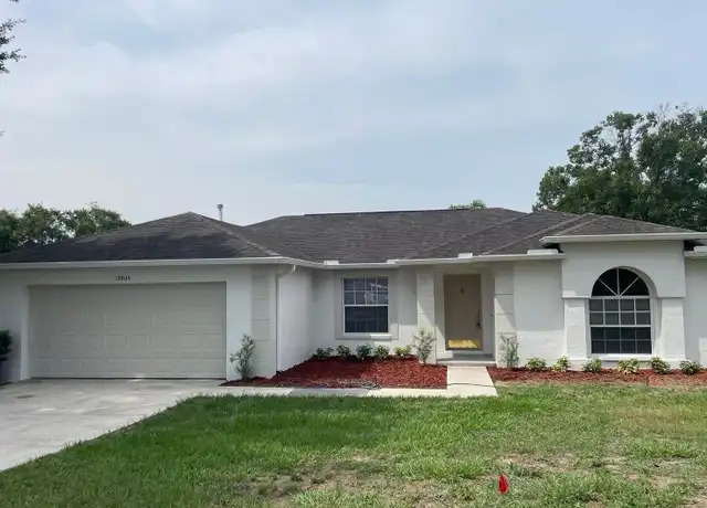 Property at 15905 Hidden Lake Cir, Clermont, FL, 34711, 4 beds, 2 baths, [object Object]