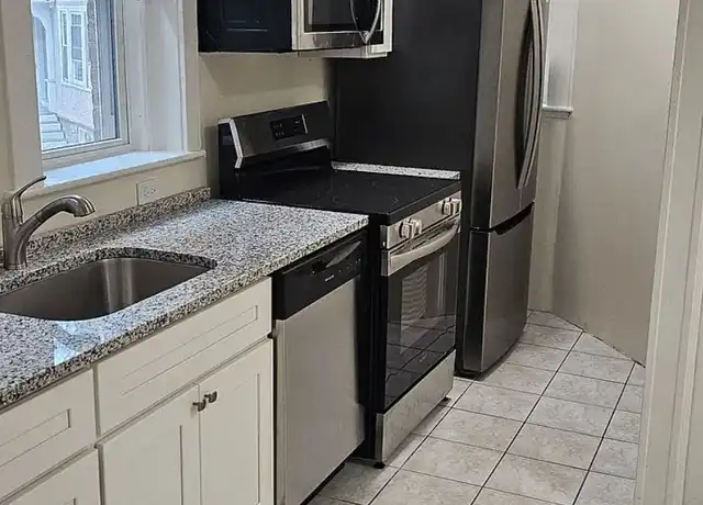 Property at 1725 Commonwealth Ave Unit 4, Boston, MA, 02135, 3 beds, 1 bath, [object Object]