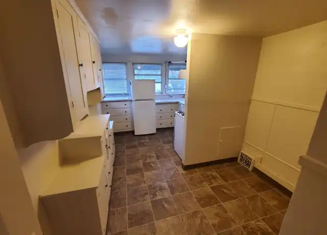 Property at 336 NW 10th St Unit 336-04, Corvallis, OR, 97330, 1 bed, 1 bath, [object Object]