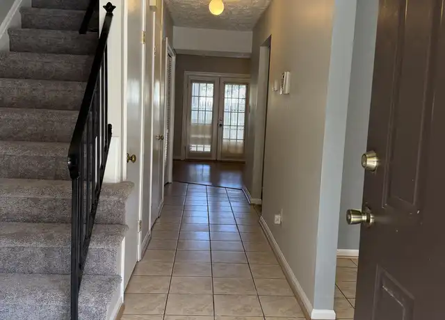 Property at 372 Circuit Ln Unit B, Newport News, VA, 23608, 3 beds, 1.5 baths, [object Object]