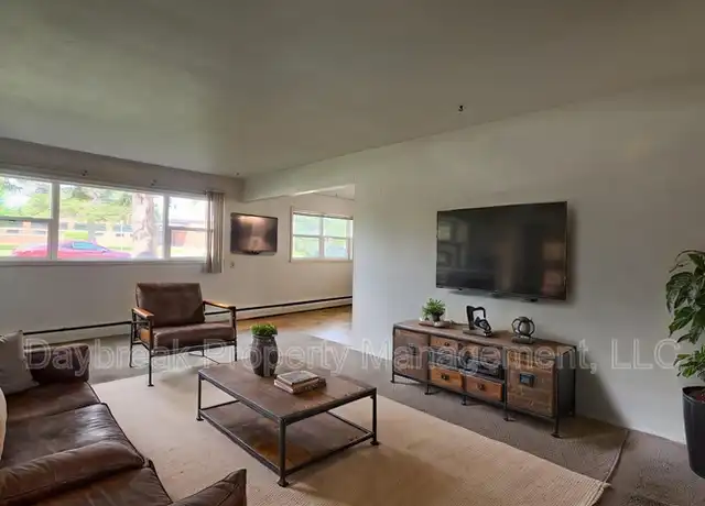 Property at 2913 8th St N Unit 2, Fargo, ND, 58102, 2 beds, 1 bath, [object Object]