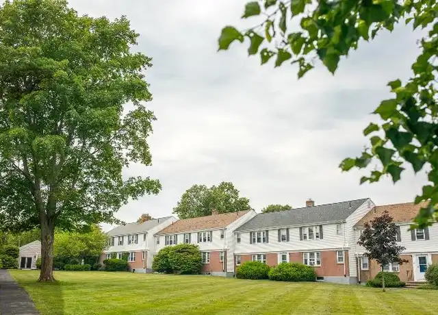 Property at 100 Forest Park, Portland, ME, 04101, 2 beds, 1 bath, [object Object]