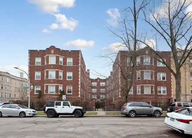 Property at 7381 N Damen Ave Unit 1W, Chicago, IL, 60645, 3 beds, 2 baths, [object Object]