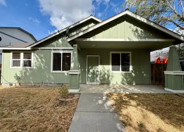 Property at 1263 NE 4th St, Redmond, OR, 97756, 3 beds, 2 baths, [object Object]
