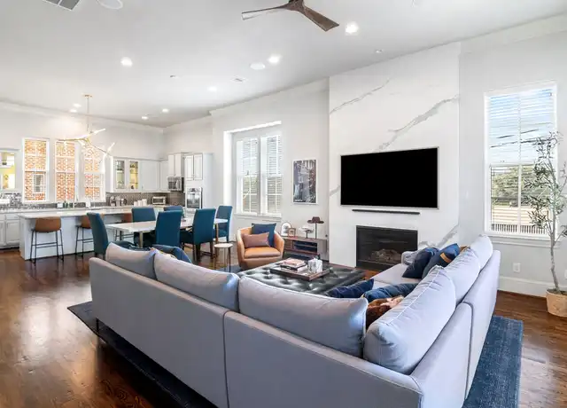 Property at 1847 Edwards St, Houston, TX, 77007, 3 beds, 3.5 baths, [object Object]