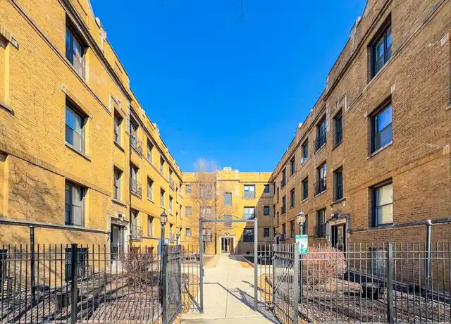 Property at 724 W Roscoe St Unit PGS, Chicago, IL, 60657, 1 bed, 1 bath, [object Object]