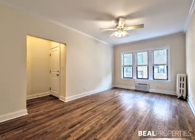 Property at 750 W Addison St Unit 2S, Chicago, IL, 60613, 1 bed, 1 bath, [object Object]