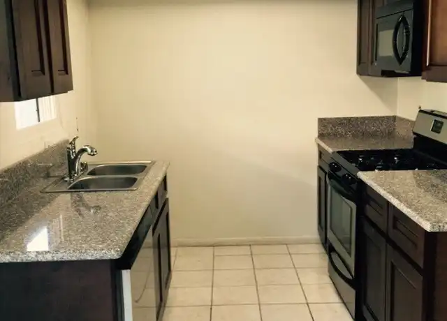 Property at 16612 Regina Cir Apt 2, Huntington Beach, CA, 92649, 2 beds, 1.5 baths, [object Object]