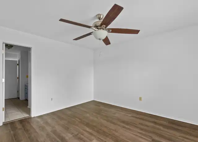 Property at 17 La Jaunie Ln, Sumrall, MS, 39482, 4 beds, 2 baths, [object Object]