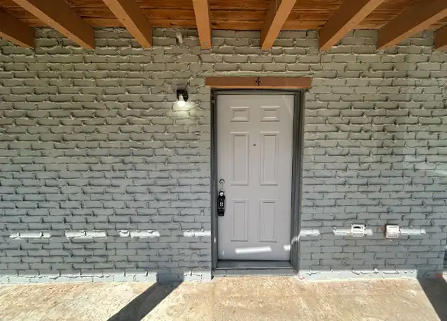 Property at 969 W Holly St, Fayetteville, AR, 72703, 1 bed, 1 bath, [object Object]