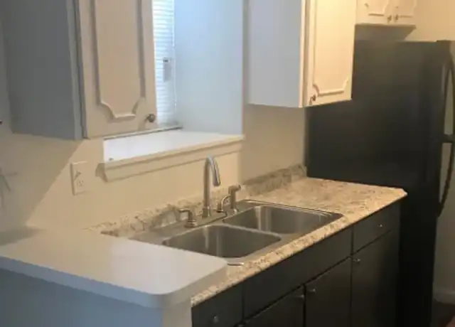 Property at 500 E 31st St Unit 101, Bryan, TX, 77803, 1 bed, 1 bath, [object Object]