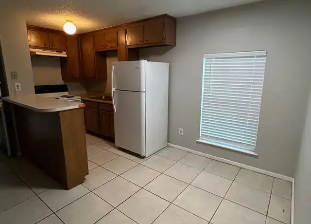 Property at 1120 James Ave Unit Brownstone 104, Waco, TX, 76706, 1 bed, 1 bath, [object Object]